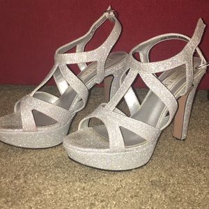 Touch Ups Size 6.5 Queenie Heels